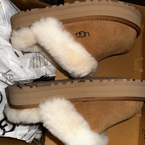 UGG Women's Disquette Slippers - Brand New - Picture 6 of 8